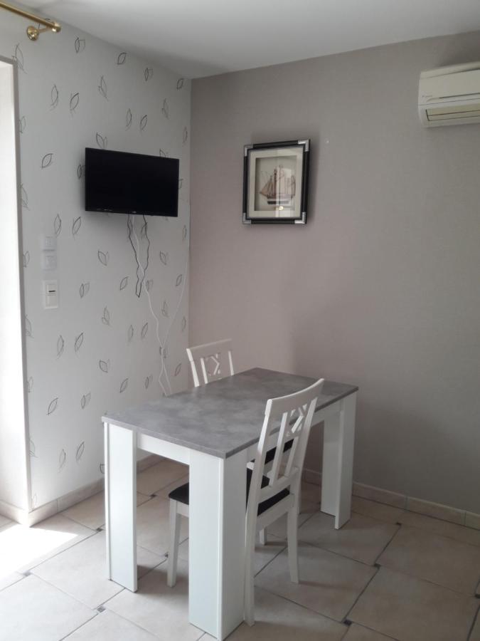 Logis De Lange Studio 2 P Saint-Hilaire-la-Palud Extérieur photo